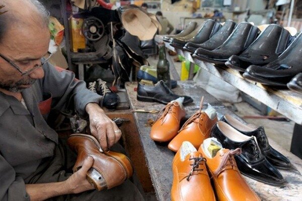 صنعت کفش از دست ایرانیان خارج می شود