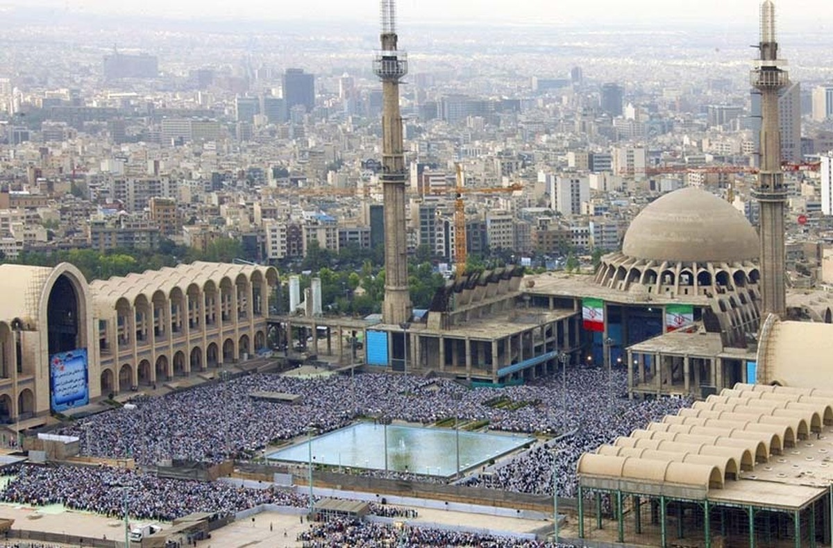 مصلی برای برگزاری نماز جمعه به امامت مقام معظم رهبری آماده شد