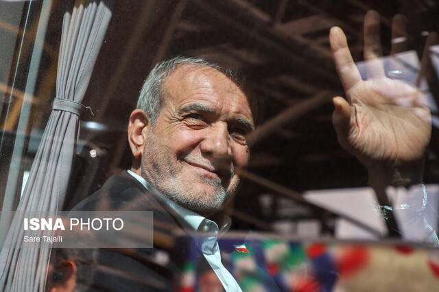 «عهد رئیسجمهور»، «گلایه آملی لاریجانی» و «دیپلماسی اجبار»